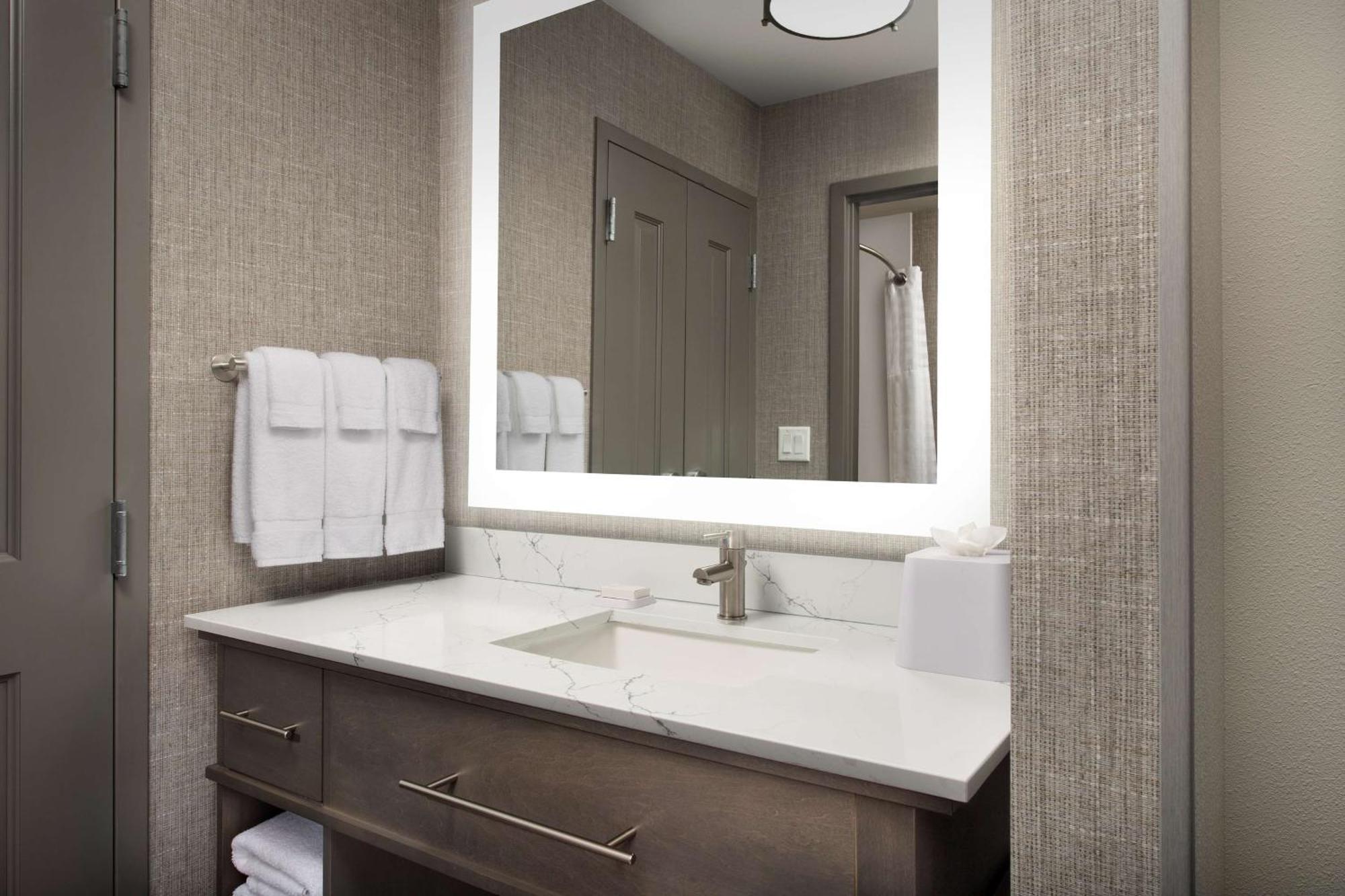 Homewood Suites By Hilton Louisville Airport Kültér fotó